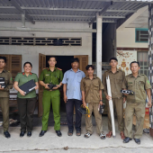 Công an xã Long Phú cấp căn cước lưu động cho người yếu thế