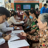 Công an thành phố Cần Thơ chăm lo sức khỏe cho người khó khăn