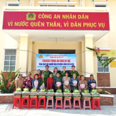 Công an xã Mỹ Tú phát huy phong trào thi đua “Gần dân nhất”