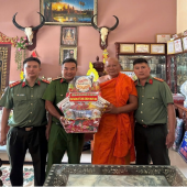 Công an xã Lai Hòa gắn kết nghĩa tình, thắt chặt đoàn kết toàn dân tộc dịp Tết Chôl Chnăm Thmây