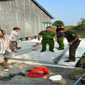 Tuổi trẻ Công an xã Vĩnh Thạnh phát huy tinh thần “Gần dân nhất” trong phong trào thi đua “Ba nhất”