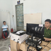 Công an xã Lâm Tân thực hiện cấp định danh điện tử xuyên lễ 30/4 và 1/5