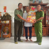 Công an phường Ngã Năm hướng về cội nguồn, “đền ơn, đáp nghĩa”