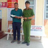 Công an xã Phong Nẫm tích cực vận động thu hồi vũ khí, vật liệu nổ, công cụ hỗ trợ và pháo