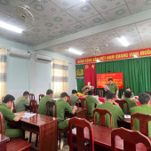 Công an xã An Lạc Thôn triển khai, quán triệt các nghị quyết của Đảng ủy Công an Trung ương về công tác xây dựng, quản lý cán bộ trong CAND