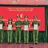 Công an phường Ngã Năm quán triệt các nghị quyết của Đảng ủy Công an Trung ương về xây dựng lực lượng Công an cơ sở, lồng ghép công bố và trao quyết định về công tác cán bộ