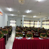 Đảng ủy Công an phường Hưng Phú tổ chức Hội nghị triển khai, nghiên cứu, học tập, quán triệt các Nghị quyết của Đảng ủy Công an Trung ương, Đảng ủy Công an thành phố Cần Thơ và Kế hoạch thực hiện Nghị quyết của Đảng ủy Công an phường