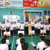Học sinh Trường THPT Hoàng Diệu hào hứng học kỹ năng lái xe an toàn