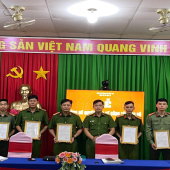 Công an xã Hòa Tú công bố các Quyết định về công tác cán bộ