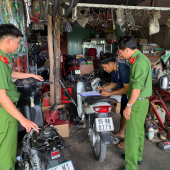 Công an xã Lương Tâm tăng cường kiểm tra, xử lý xe độ trong học sinh, góp phần kéo giảm tai nạn giao thông trên địa bàn