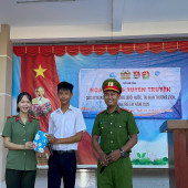 Công an xã Lâm Tân đẩy mạnh tuyên truyền pháp luật và kỹ năng sống cho gần 1.000 học sinh cấp THCS trên địa bàn.