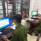 Bóng áo xanh xuyên đêm: Công an phường Ninh Kiều tăng tốc cán đích Chiến dịch "60 ngày đêm"