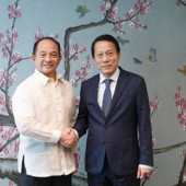 Bộ trưởng Lương Tam Quang gặp Cố vấn Hội đồng An ninh quốc gia Philippines