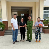 Công an xã Thuận Hòa: Trao trả tài sản đánh rơi cho người dân, lan tỏa hình ảnh đẹp về tinh thần trách nhiệm