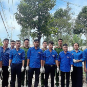 Công an xã Xà Phiên chung tay bảo vệ môi trường,  vì một Việt Nam xanh – sạch – đẹp
