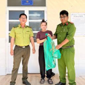 Công an xã An Ninh vận động người dân tự nguyện giao nộp 02 cá thể rồng Nam Mỹ