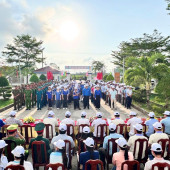 Công an phường Khánh Hòa chung tay xây dựng môi trường xanh - sạch - đẹp