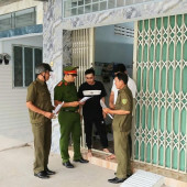 Công an xã Vị Thủy “Đi từng ngõ, gõ từng nhà” đẩy nhanh Chiến dịch mùa hè số cùng VNeID