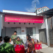 Ấm áp nghĩa tình - Công an phường Đại Thành phối hợp tổ chức trao tặng nhà đại đoàn kết cho hộ dân có hoàn cảnh đặc biệt khó khăn