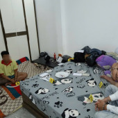 Phát hiện cô gái cùng ba thanh niên sử dụng trái phép chất ma túy