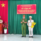 Công an xã Long Hưng tổ chức lễ công bố quyết định thăng cấp bậc hàm, nâng lương năm 2026
