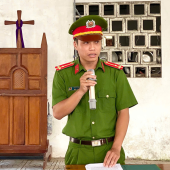 CÔNG AN XÃ TÂN LONG TUYÊN TRUYỀN PHÒNG, CHỐNG MA TÚY TẠI NHÀ NGUYỆN VĨNH LỢI