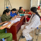 Tuyên truyền, hướng dẫn người dân cài đặt ứng dụng VNetraffic trên địa bàn xã Tân Phước Hưng