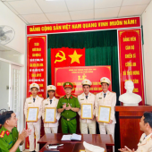 Công an xã Thới Hưng và Công an xã Lương Tâm tổ chức Lễ thăng cấp bậc hàm, nâng bậc lương năm 2026