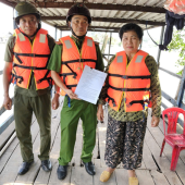 Công an phường Đại Thành chủ động bảo đảm an toàn giao thông đường thủy trong mùa mưa, bão