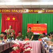 Đồng chí Đại tá Lê Đức Bảy, Phó Giám đốc Công an thành phố làm việc với Công an các xã Thạnh An, Thạnh Phú và Thạnh Quới