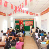Công an phường Bình Thủy tuyên truyền phòng ngừa tai nạn đuối nước, phổ biến pháp luật về trật tự an toàn giao thông và phòng, chống ma túy, tệ nạn xã hội