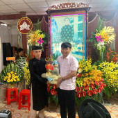 Công an xã Phong Điền thăm, chúc mừng Đại lễ kỷ niệm 87 năm ngày khai sáng đạo Phật giáo Hòa Hảo