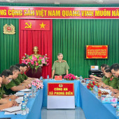 Công an xã Phong Điền tiếp đoàn Công an thành phố Cần Thơ kiểm tra công tác Công an 6 tháng đầu năm 2026