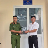 Hành động đẹp của Công an phường Long Tuyền: Kịp thời trao trả 150 triệu đồng do chuyển khoản nhầm