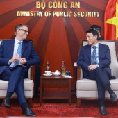 Bộ trưởng Lương Tam Quang tiếp Đại sứ Pháp