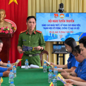 Công an xã Hòa An phối hợp với Xã đoàn Hòa An tuyên truyền nâng cao nhận thức, kỹ năng phòng, chống tệ nạn xã hội cho đoàn viên, thanh niên