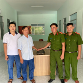 Công an phường Long Tuyền, thành phố Cần Thơ Tiếp nhận cá thể Rùa Răng hay còn gọi là (Cần Nước) do người dân tự nguyện giao nộp