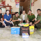 Đoàn viên, hội viên Công an phường Hưng Phú chung tay hỗ trợ trẻ em bị bệnh hiểm nghèo trong lực lượng tham gia bảo vệ an ninh trật tự ở cơ sở