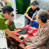 Công an xã Phương Bình đoàn kết, tận tụy trong chiến dịch cao điểm thu nhận mẫu ADN thân nhân liệt sĩ