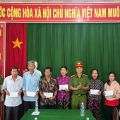 Công an phường Long Bình phát huy vai trò nòng cốt, xung kích  trong công tác đền ơn đáp nghĩa, an sinh xã hội nhân kỷ niệm 79 năm Ngày Thương binh - Liệt sĩ (27/7/1947 - 27/7/2026)