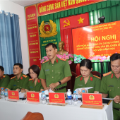 Công an phường Cái Khế tổ chức đối thoại giữa Cấp ủy, Ban Chỉ huy với đảng viên, cán bộ, chiến sĩ