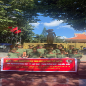 Phòng Quản lý xuất nhập cảnh tổ chức sinh hoạt chính trị, hành quân về nguồn nhân kỷ niệm 80 năm Ngày truyền thống lực lượng An ninh nhân dân và 81 năm Ngày truyền thống Công an nhân dân