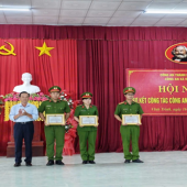 Công an xã Vĩnh Trinh sơ kết công tác Công an 6 tháng đầu năm 2026.