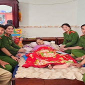 Cảnh sát phòng, chống ma túy Công an thành phố Cần Thơ gìn giữ truyền thống “Uống nước nhớ nguồn”, tri ân Mẹ Việt Nam Anh hùng