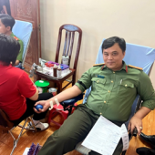 Gương sáng người Chiến sĩ Công an vì Nhân dân phục vụ.