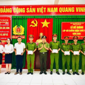 Bế giảng Lớp Bồi dưỡng nhận thức về Đảng năm 2026