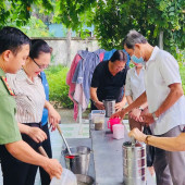 Lan tỏa yêu thương từ những suất ăn nghĩa tình của tuổi trẻ Công an thành phố