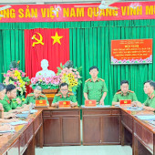 Đảng uỷ - Ban Chỉ huy Công an phường Thới Long tổ chức Hội nghị đối thoại trực tiếp với đảng viên, cán bộ chiến sĩ năm 2026