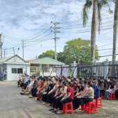 Công an xã Phú Lộc phối hợp tuyên truyền pháp luật, phòng ngừa tội phạm cho công nhân, người lao động