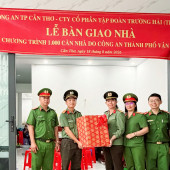 Bàn giao nhà từ Chương trình 1.000 căn nhà do Công an thành phố Cần Thơ vận động